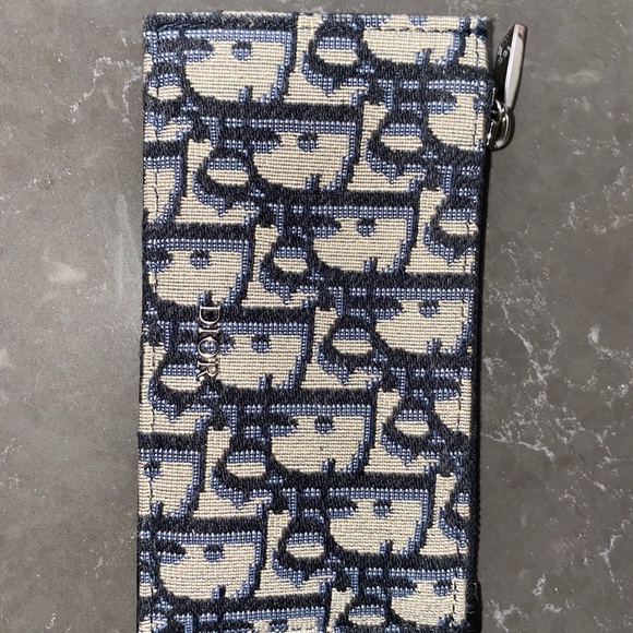 card holder - Picture 2 of 6